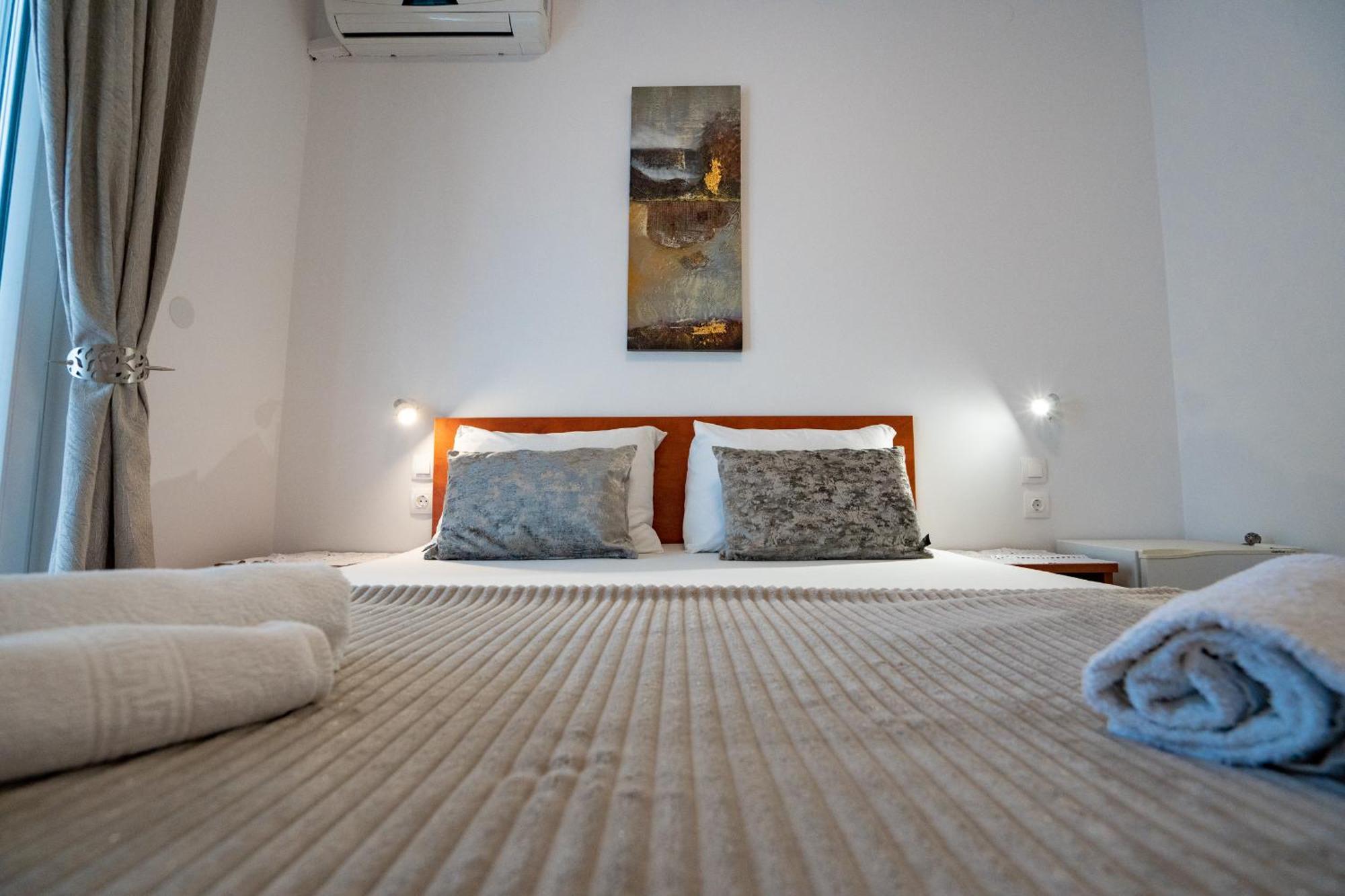 Pool Mansion Magnolia - Comfort Rooms โนวาลยา ภายนอก รูปภาพ